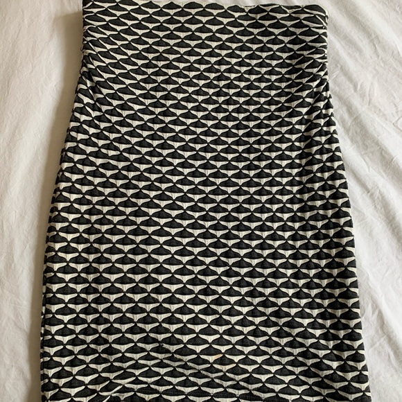 Max Studio Stretch Pencil Skirt - Picture 2 of 3